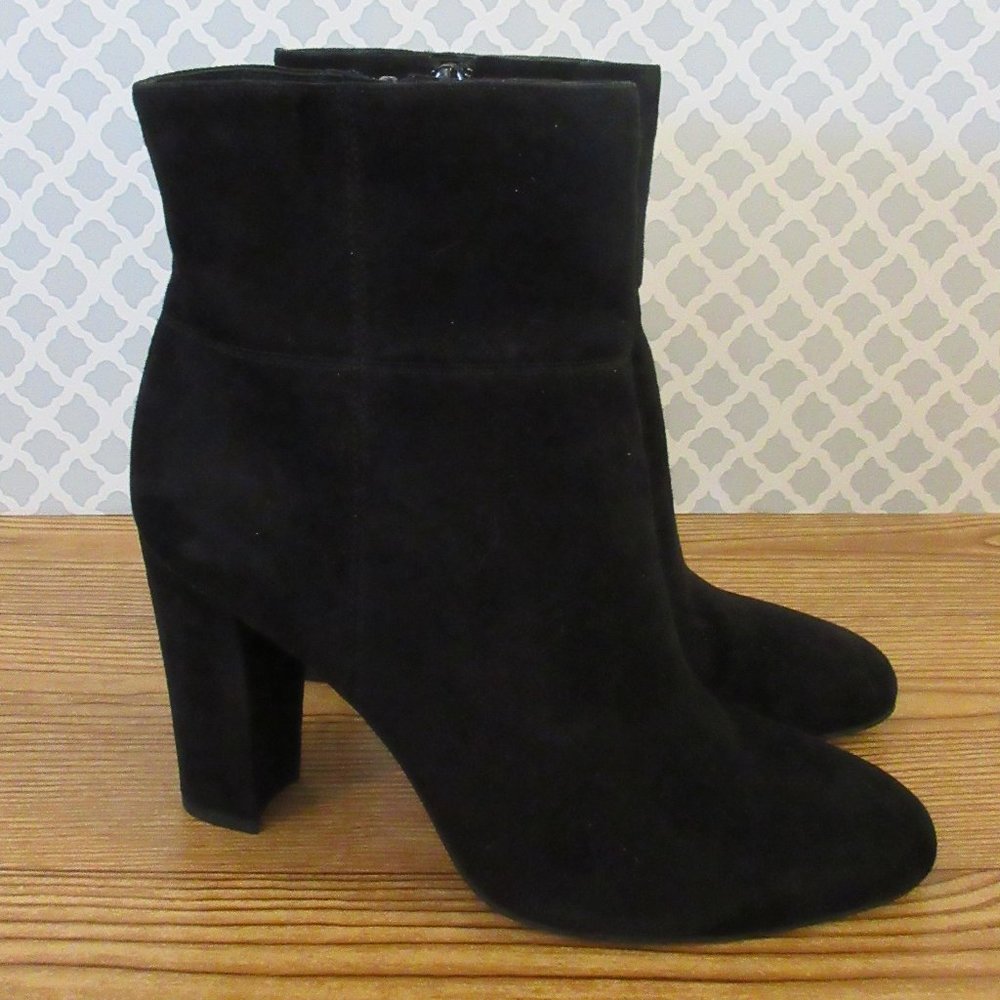 Moda Reflex Leather booties size 9